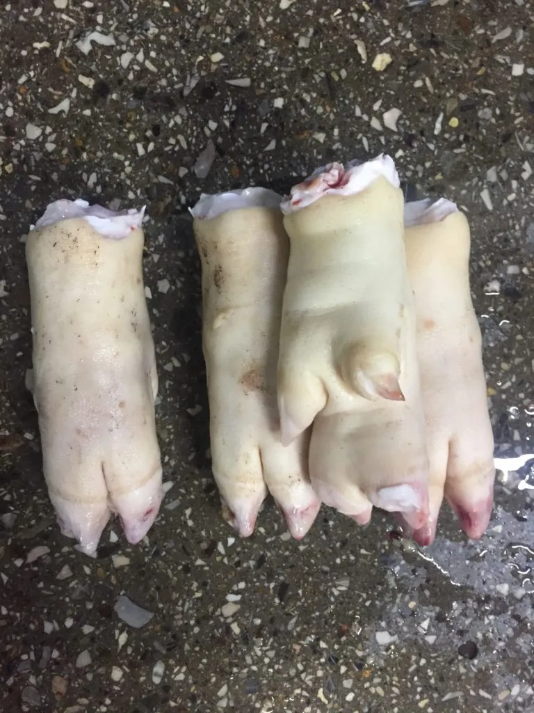 Фотография продукта Свиные ноги передние 20т 